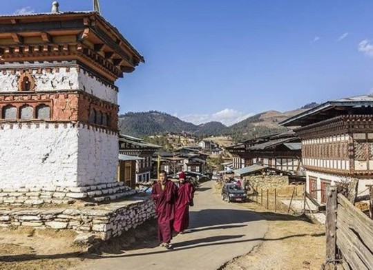 秋天最值得游览的10大旅行地-不丹 富比卡山谷